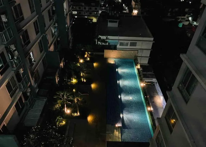 Modern Homely Two Bed Two Bath Perfect View, Pool, & Gym Lägenhet Bangkok