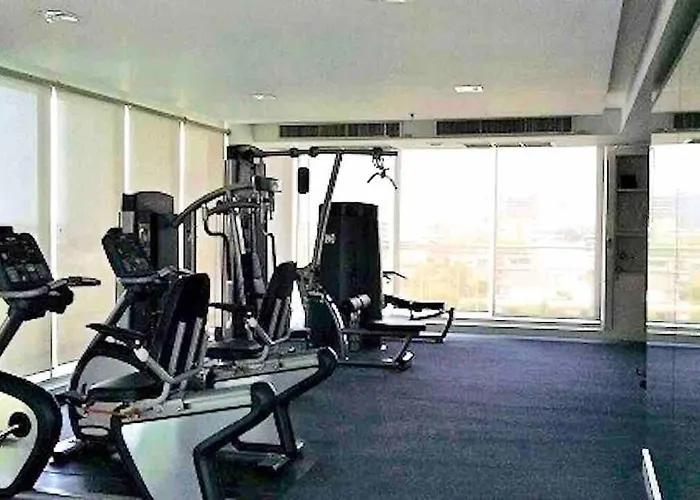 Modern Homely Two Bed Two Bath Perfect View, Pool, & Gym Bangkok